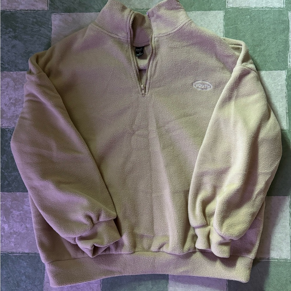 Cozy Beige Quarter-Zip Fleece Pullover